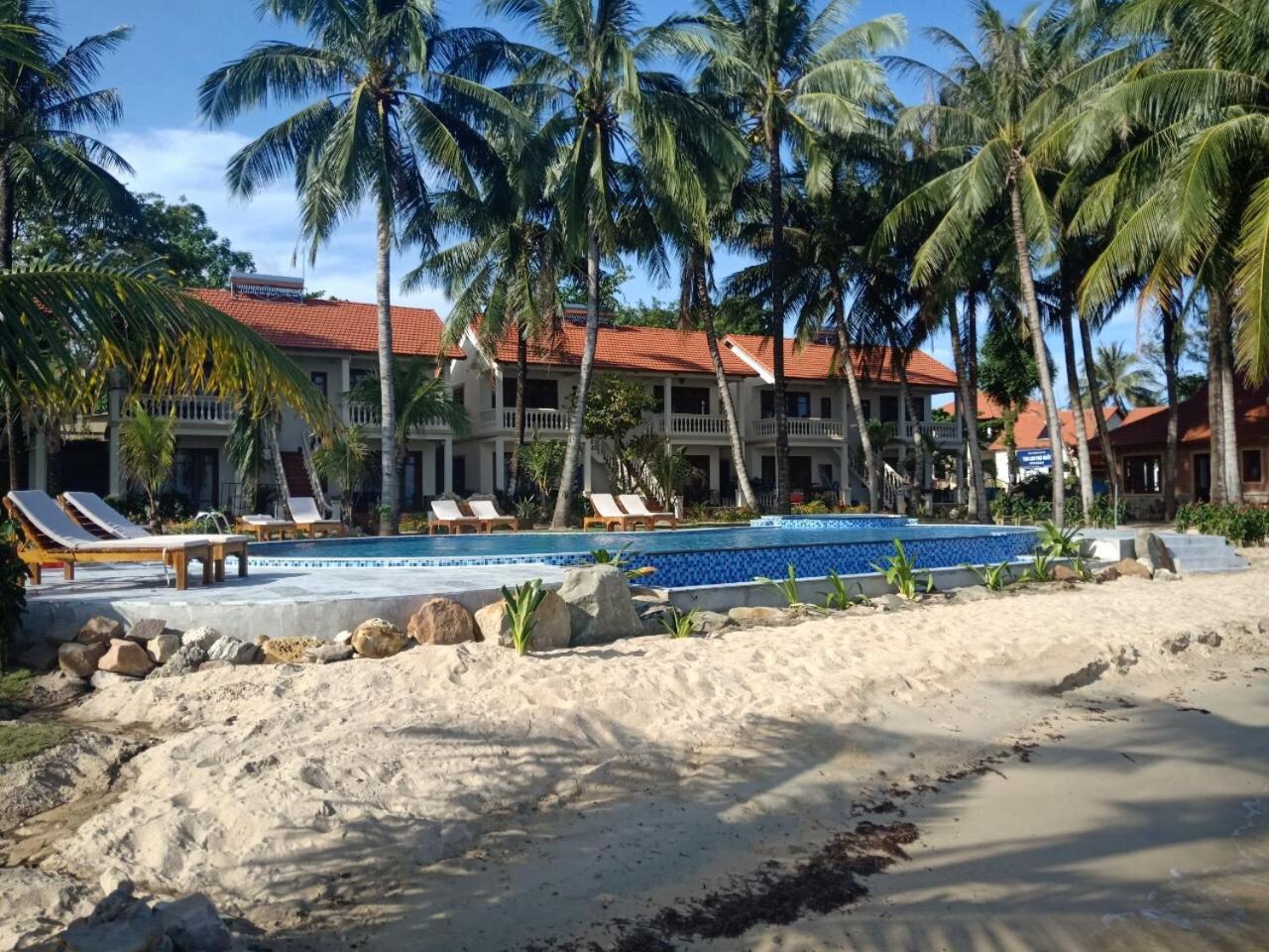 Phu Quoc Kim 2 Beach Front Resort Bagian luar foto